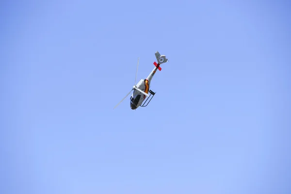 2011 in Granada, Granada, Spanje, Spanje - 19 juni: Aerobatic Spaanse patrouille (Eagle Patrol) uit te voeren op een airshow (Open dag van de vliegbasis Armilla) op 19 juni — Stockfoto