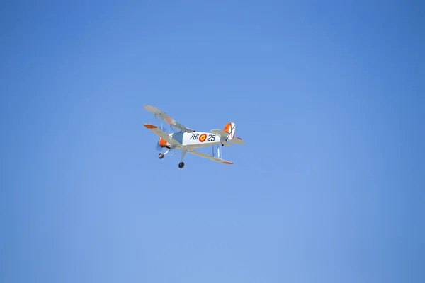 GRANADA,SPAIN - May 18: Aerobatic Spanish helicopter patrol (ASPA Patrol) perform at airshow (10 Aanniversary of Aspa Patrol in Granada) on May 18, 2014 in Granada ,Spain — Stock Photo, Image