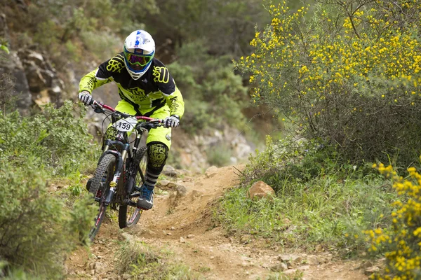 对竞争的山地自行车"大骑开放德西班牙德耐力赛"在 2014 年 3 月 30 日在西班牙马拉加，西班牙马拉加-3 月 30 日: 未知的赛车 — 图库照片