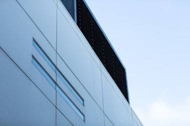 Cityscape gök mavisi ile Office binalarda