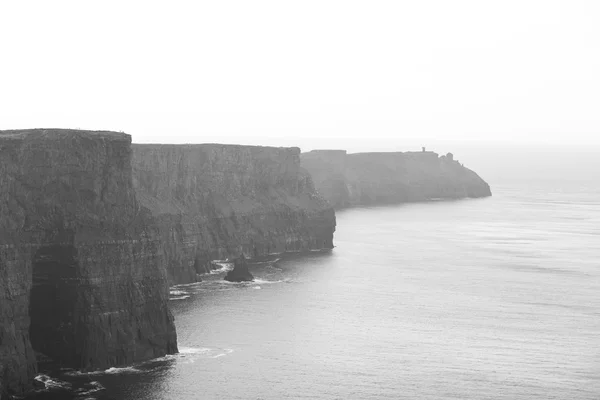 Klippor av moher i grevskapet Clare, Irland — Stockfoto