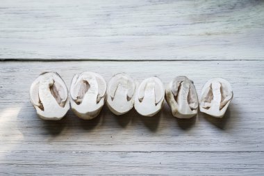 Saman mantar tahta üzerinde