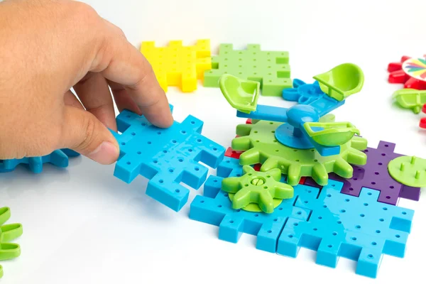 Bloques de juguete de plástico sobre fondo blanco — Foto de Stock