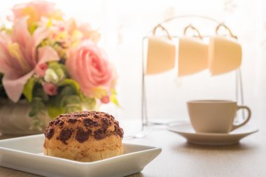 Çikolatalı krem puf kek. Pasta Kek