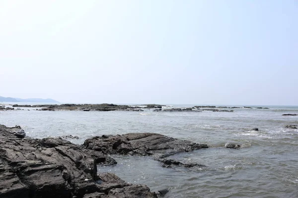 印度海岸附近的岩石 — 图库照片