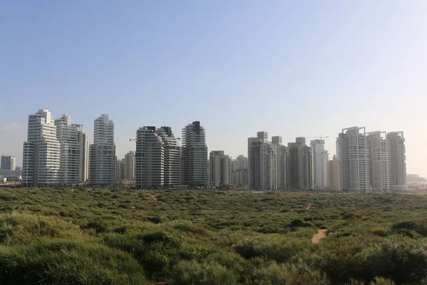 Vista Panorâmica Dos Edifícios Cidade Contra Céu Israel Netanya — Fotografia de Stock