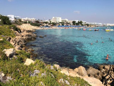 İncir Ağacı Koyu plajı. Kıbrıs, Protaras. Yaz tatili. Akdeniz