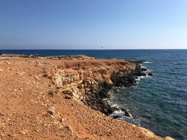 Chipre Uma Praia Rochosa Mar Mediterrâneo — Fotografia de Stock