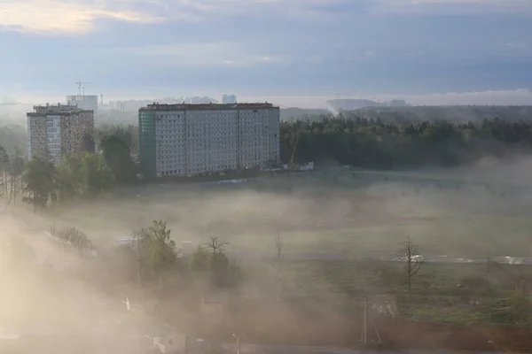 Niebla Por Mañana Amanecer Ciudad —  Fotos de Stock