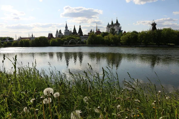 Rusya Moskova. Nehirden Izmailovsky Kremlin 'e.