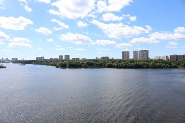 Moskova khimki nehri yaz manzarası