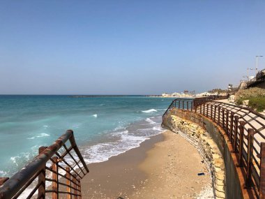 Mavi deniz boyunca gezinti, İsrail Netanya