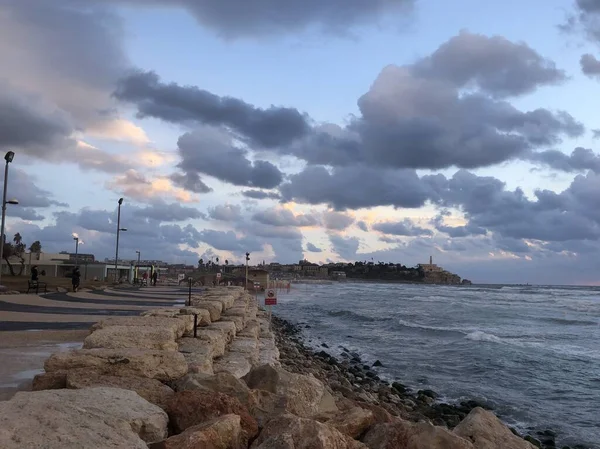 Tel Aviv Alma Praia Pôr Sol Sobre Mar Céu Nublado — Fotografia de Stock