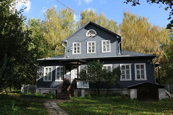 Паустовский Дом Измайловский Парк России — стоковое фото
