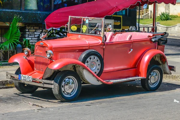 Old Cuba car. — Stock Photo, Image