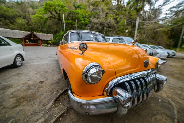 Старый автомобиль Кубы . — стоковое фото