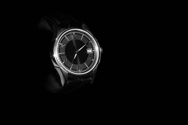 Cadran Classique Horloge Sur Fond Noir — Photo