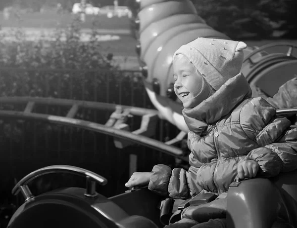 Girl Has Fun Riding Attraction Black White Photo — Stock Photo, Image