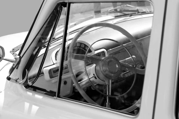 Interior Del Coche Los Años Vista Del Volante Los Instrumentos —  Fotos de Stock