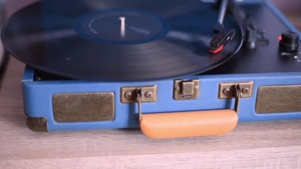 Close up shot of vinyl recording playing on turntable — Stock Video