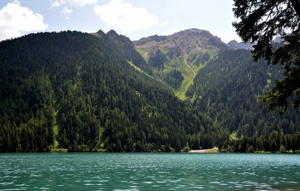 Den Högra Stranden Sjön Anterselva Förbises Mount Rote Wand — Stockfoto