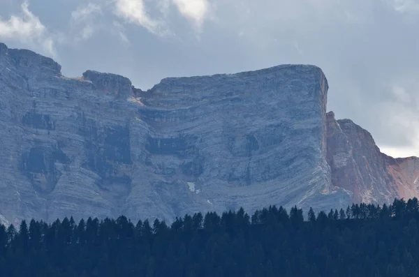 Den Imponerande Klippiga Massan Croda Del Becco Berget Med Utsikt — Stockfoto