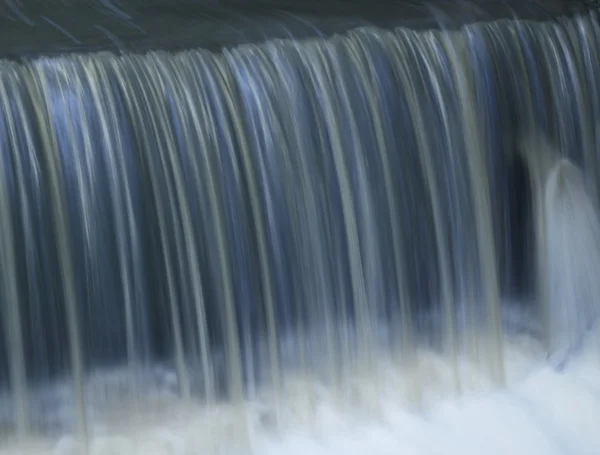 Paysage avec une cascade — Photo