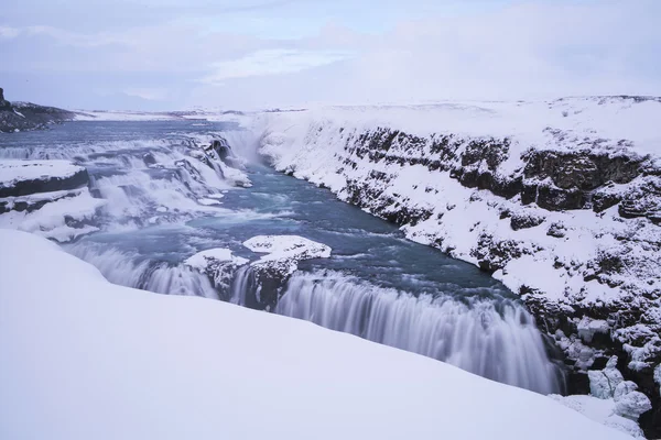 Cachoeira Gullfoss na Islândia, exposição de longa data — Fotografia de Stock