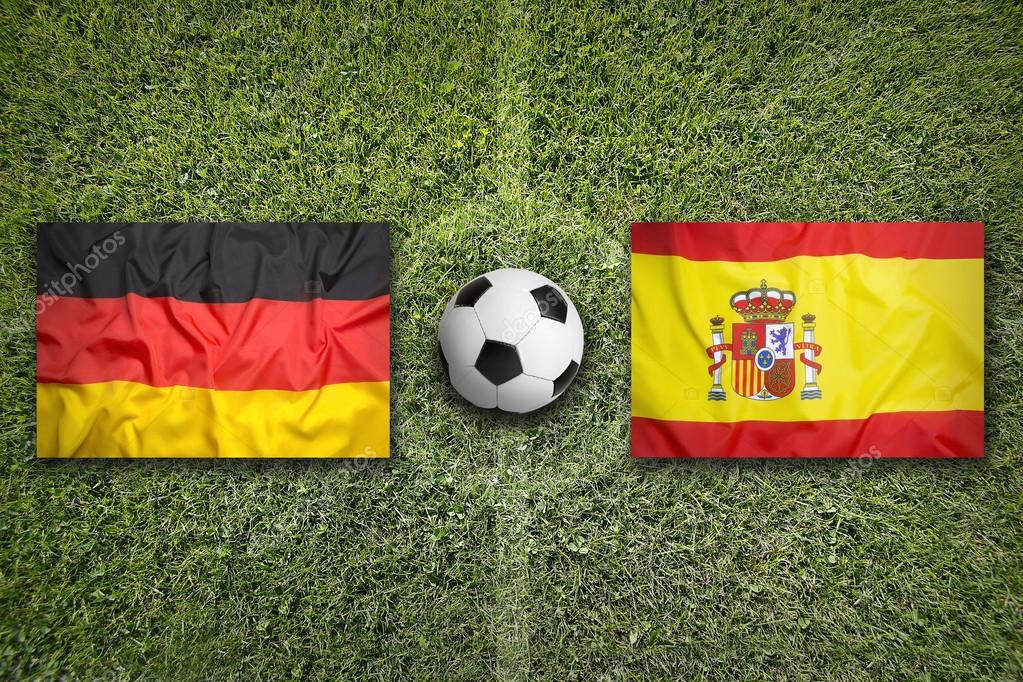 Banderas Del Alemania Vs Espana En El Campo De Futbol Fotos De Stock C Kb Photodesign 110366402