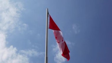 Kanada ulusal bayrak bayrak direği üzerinde