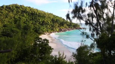 Tropikal plaj Anse Georgette, Seyşel Adaları