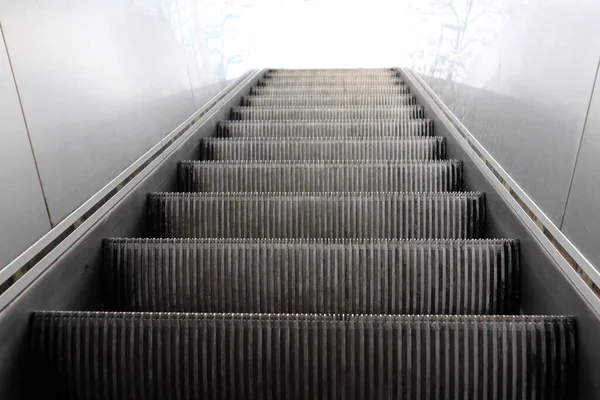 Escada Vazia Escada Rolante Uma Estação Metrô — Fotografia de Stock