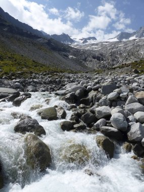 Berlin yüksek yolu, Avusturya Tyrol 'da Zillertal Alpleri