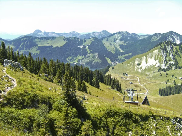 夏のドイツ バイエルンの山Aipplspitzへの山のツアー — ストック写真