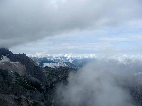 Yaz Mevsiminde Almanya Nın Bavyera Eyaletindeki Garmisch Partenkirchen Kentindeki Ferrata — Stok fotoğraf