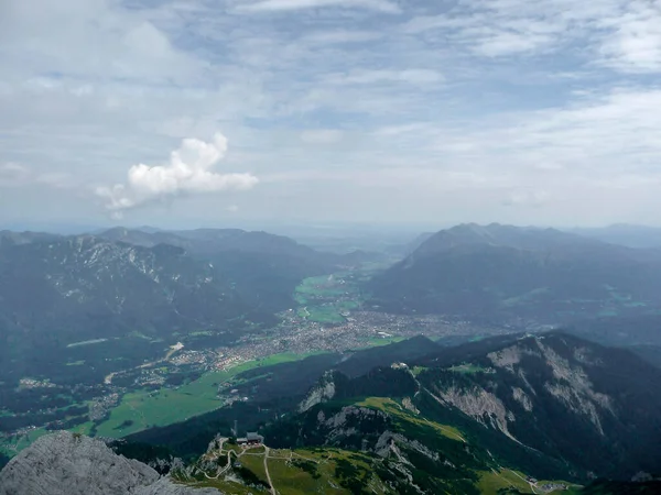 Stadt Garmisch Partenkirchen Von Oben Alpspitze Bayern Deutschland — Stockfoto