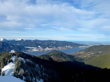 Baumgartenschneid dağına kış yürüyüşü turu, Tegensee, Bavyera, Almanya