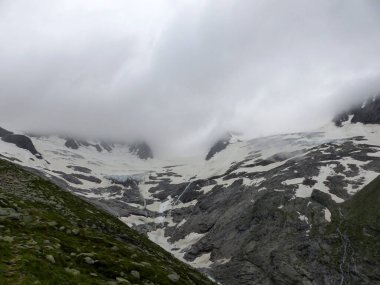 Berlin yüksek yolu, Avusturya Tyrol 'da Zillertal Alpleri