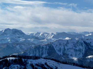 Brecherspitze dağının rüzgarlı dağ manzarası, Bavyera, Almanya