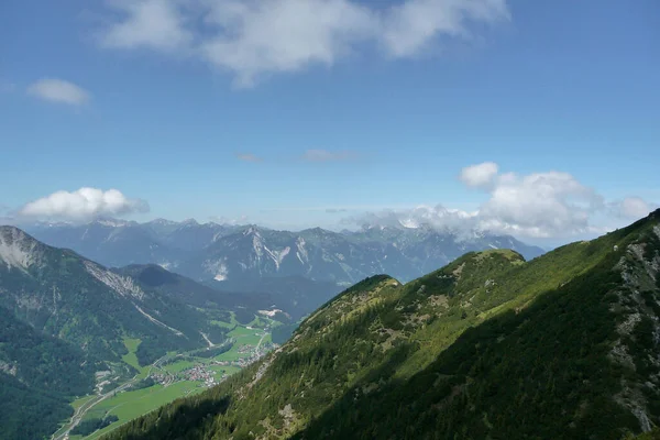 Turystyka Górska Przez Alpy Ammergau Tyrol Austria — Zdjęcie stockowe