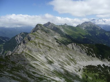 Ammergau Alpleri 'nde dağ yürüyüşü, Tyrol, Avusturya