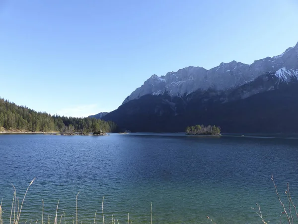 Panorama Montaña Del Famoso Lago Eibsee Baviera Alemania —  Fotos de Stock