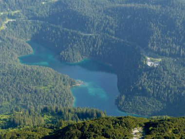 Grubigstein dağ turundan Blindsee Gölü, Tyrol, Avusturya