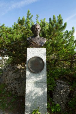 Almanya 'nın Bavyera kentindeki Herzogstand dağında Kral Luis' in heykeli