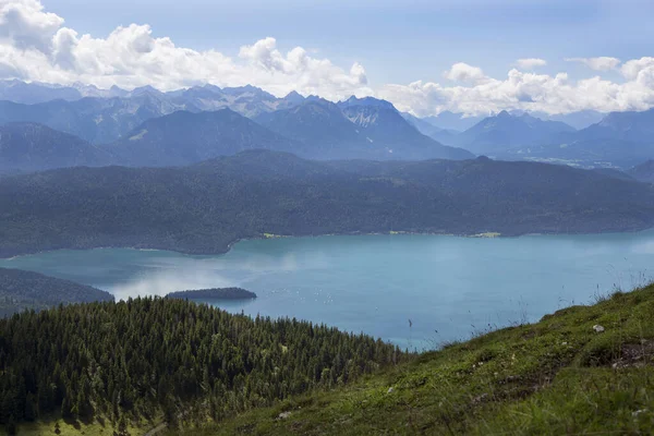 Vista Panorámica Montaña Desde Jochberg Hasta Lago Walchensee Los Alpes —  Fotos de Stock