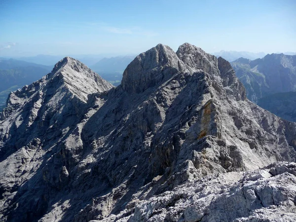 Vista Montanha Famosa Rota Escalada Jubilaumsgrat Montanha Zugspitze Baviera Alemanha — Fotografia de Stock