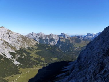 Dağ yürüyüşü Karwendel, Tyrol, Avusturya