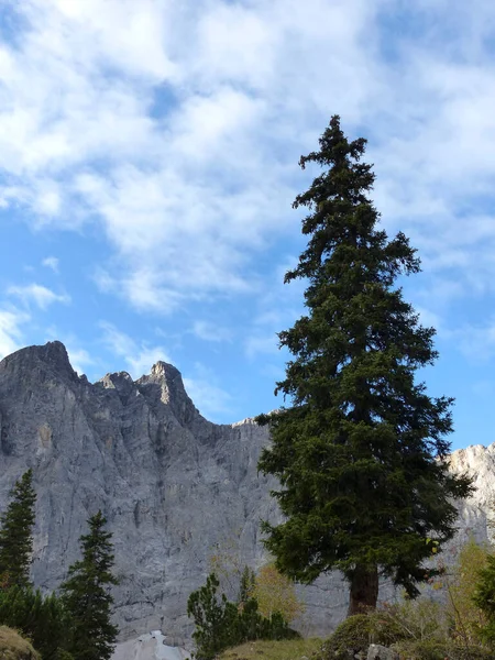 Bergwanderung Karwendelgebirge Tirol Österreich — Stockfoto