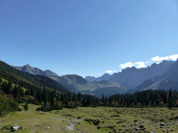 Mountain Hiking Tour Karwendel Mountains Tyrol Austria — Stockfoto