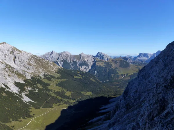 Bergsvandring Karwendel Tyrolen Österrike — Stockfoto